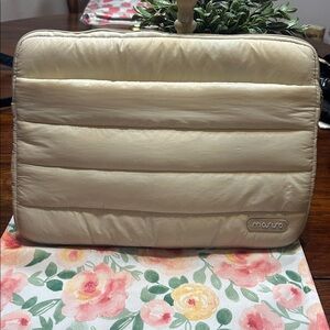 MOSISO Cream Puffy Laptop  Zipper Sleeve 14”x10”